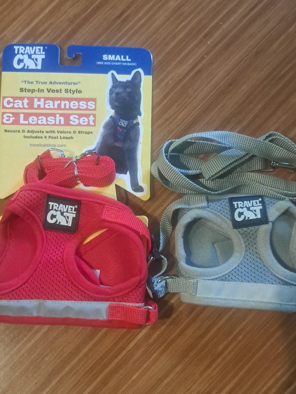 2 NWT Red and Gray Cat Harness & Leash Set Duo (XS & SMALL)